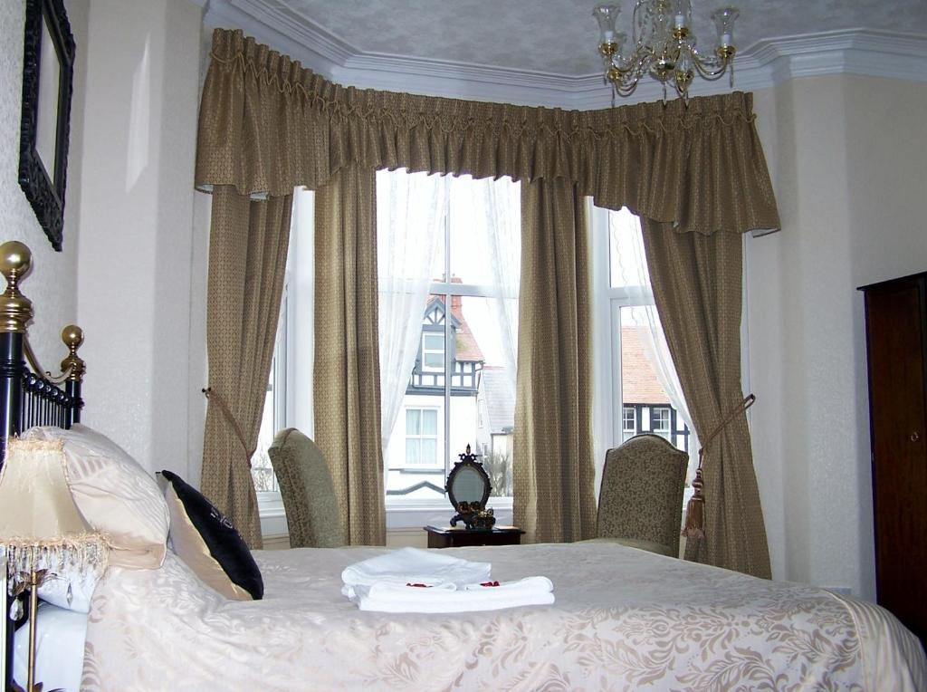 The Carmen Guesthouse (Adults Only) Llandudno Room photo